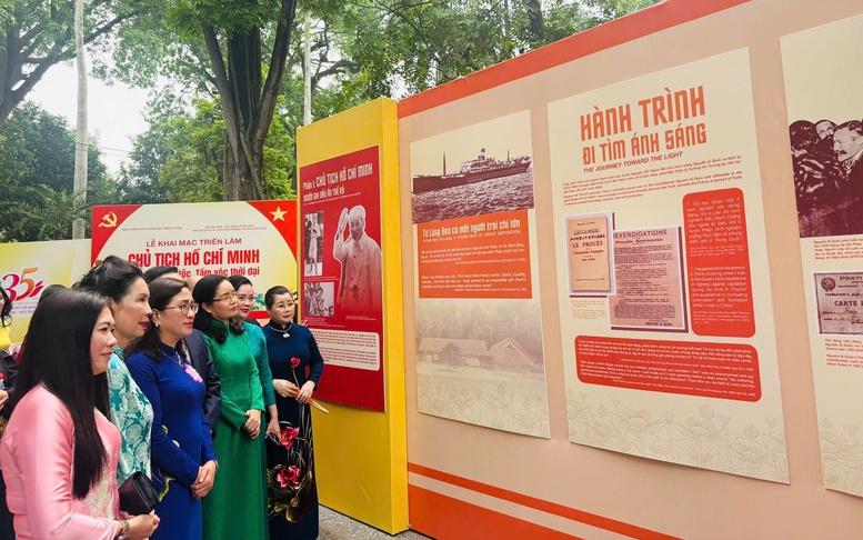 Khai mạc Triển lãm ‘Chủ tịch Hồ Chí Minh - Tinh hoa dân tộc, Tầm vóc thời đại’