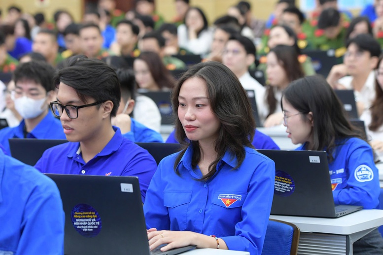 'Cán bộ trẻ cùng tiếng Anh bước vào kỷ nguyên vươn mình của dân tộc'- Ảnh 6.
