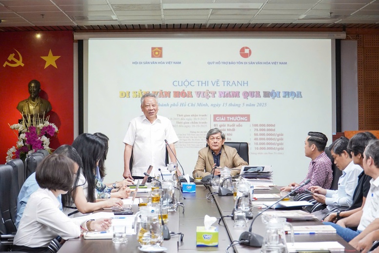 Sinh viên Đại học Mỹ thuật TPHCM hào hứng với Cuộc thi vẽ tranh ‘Di sản văn hóa Việt Nam qua hội họa’- Ảnh 1.