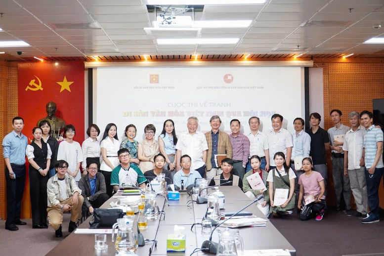 Sinh viên Đại học Mỹ thuật TPHCM hào hứng với Cuộc thi vẽ tranh ‘Di sản văn hóa Việt Nam qua hội họa’- Ảnh 3.