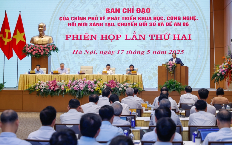 Thủ tướng chủ trì phiên họp Ban Chỉ đạo của Chính phủ về phát triển KHCN, đổi mới sáng tạo, chuyển đổi số và Đề án 06