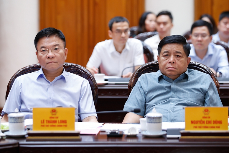 Thủ tướng: Phân cấp, phân quyền mạnh hơn cho cấp nào sát thực tế, gần dân, sát dân, làm tốt hơn, hiệu quả hơn- Ảnh 6.