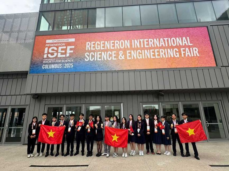 Đoàn học sinh Việt Nam lập kỳ tích tại Hội thi Khoa học kỹ thuật quốc tế Regeneron ISEF 2025- Ảnh 1.