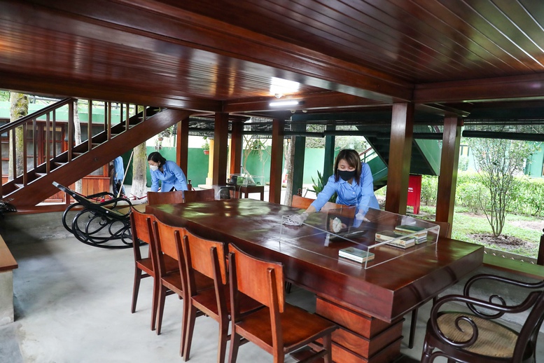 Sáng tháng 5 cùng những người thầm lặng chăm sóc Khu di tích Chủ tịch Hồ Chí Minh tại Phủ Chủ tịch- Ảnh 7.