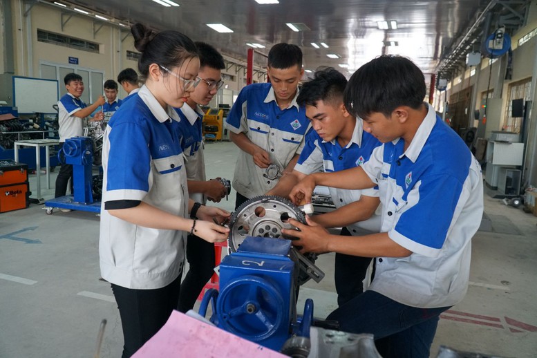 Bài toán tuyển sinh GDNN và GDTX: Đã đến lúc đổi mới tư duy- Ảnh 1.