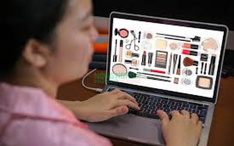 Tăng cường thanh, kiểm tra mỹ phẩm lưu thông trên thị trường