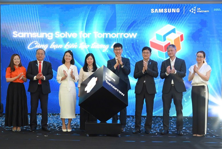 Samsung Solve for Tomorrow 2025 sẽ tiếp cận khoảng 50.000 học sinh khu vực miền Trung- Ảnh 1.