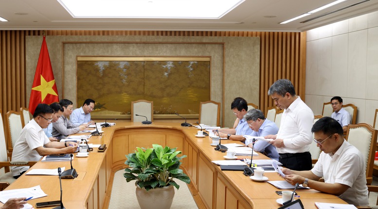 Phó Thủ tướng Lê Thành Long chủ trì họp về phân cấp, phân quyền lĩnh vực tư pháp- Ảnh 3.