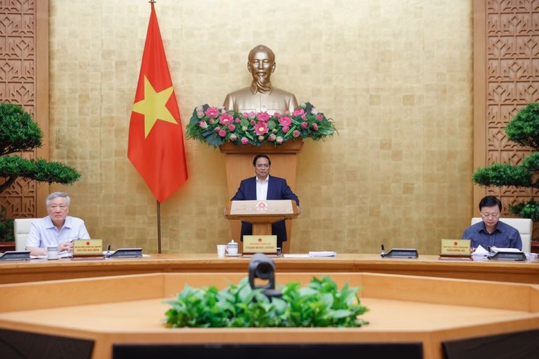 Hình ảnh 1 Thủ tướng yêu cầu tiếp tục đổi mới căn bản tư duy xây dựng pháp luật theo hướng vừa bảo đảm yêu cầu quản lý nhà nước, vừa khuyến khích sáng tạo, giải phóng toàn bộ sức sản xuất, khơi thông mọi nguồn lực phát triển - Ảnh: VGP/Nhật Bắc