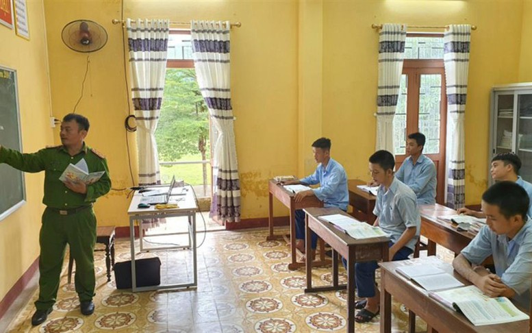 Sửa quy định về thủ tục giảm thời hạn chấp hành quyết định áp dụng biện pháp đưa vào trường giáo dưỡng