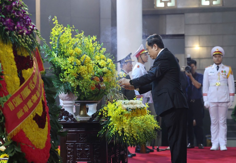 LỄ QUỐC TANG NGUYÊN CHỦ TỊCH NƯỚC TRẦN ĐỨC LƯƠNG- Ảnh 18.