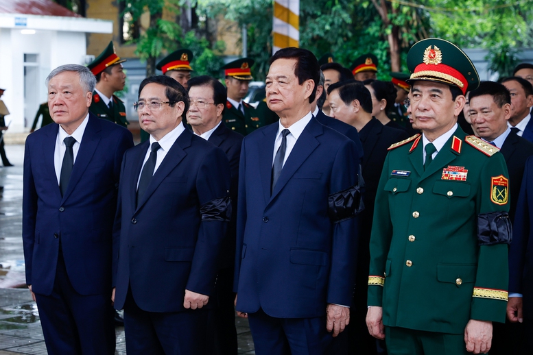 TRỰC TIẾP: LỄ QUỐC TANG NGUYÊN CHỦ TỊCH NƯỚC TRẦN ĐỨC LƯƠNG- Ảnh 10.