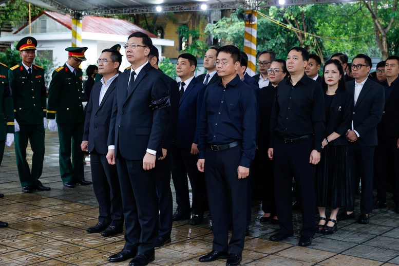 LỄ QUỐC TANG NGUYÊN CHỦ TỊCH NƯỚC TRẦN ĐỨC LƯƠNG- Ảnh 20.
