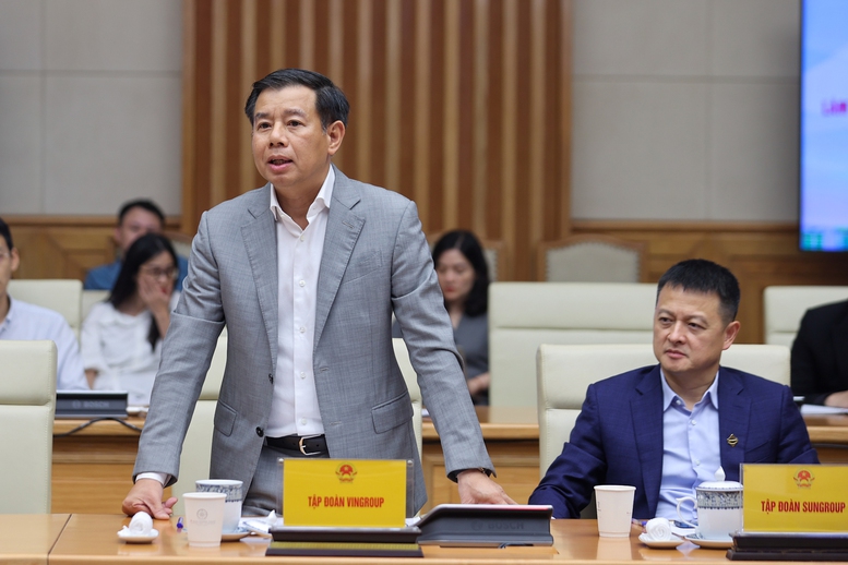 Thủ tướng: Xử lý nghiêm các hành vi đầu cơ, lũng đoạn; hướng tới mục tiêu mọi người dân đều có chỗ ở- Ảnh 7.