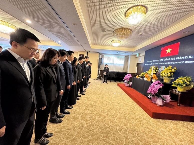Đại sứ quán Việt Nam tại các nước tổ chức lễ viếng nguyên Chủ tịch nước Trần Đức Lương- Ảnh 8.