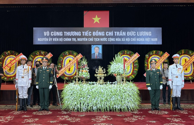 TRỰC TIẾP: LỄ QUỐC TANG NGUYÊN CHỦ TỊCH NƯỚC TRẦN ĐỨC LƯƠNG- Ảnh 7.