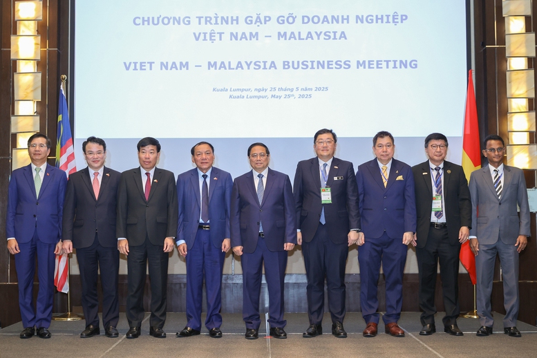 Thủ tướng kêu gọi doanh nghiệp phát huy sứ mệnh kết nối trong ASEAN và giữa Việt Nam - Malaysia- Ảnh 9.