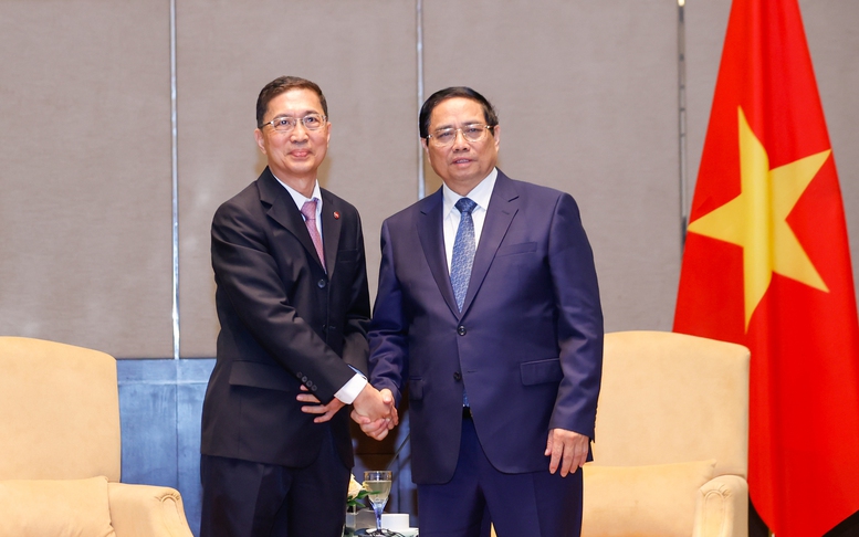 Thủ tướng Phạm Minh Chính làm việc với các doanh nghiệp hàng đầu Malaysia