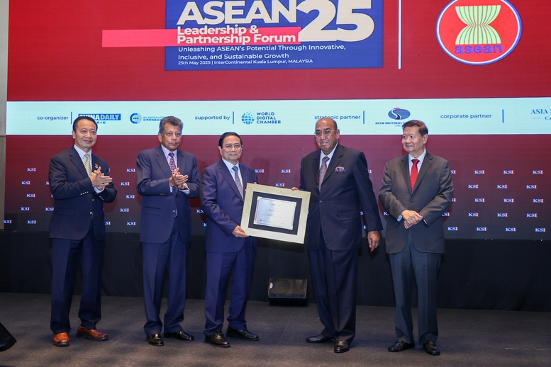 Thủ tướng Phạm Minh Chính dự Diễn đàn Lãnh đạo và Đối tác ASEAN- Ảnh 7.