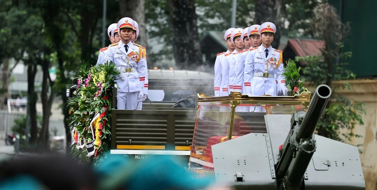 TỔ CHỨC TRỌNG THỂ LỄ TRUY ĐIỆU NGUYÊN CHỦ TỊCH NƯỚC TRẦN ĐỨC LƯƠNG- Ảnh 9.