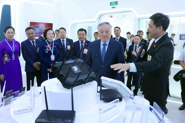Xây dựng VNPT thành tập đoàn công nghệ hàng đầu, đóng vai trò tiên phong trong chuyển đổi số quốc gia- Ảnh 5.