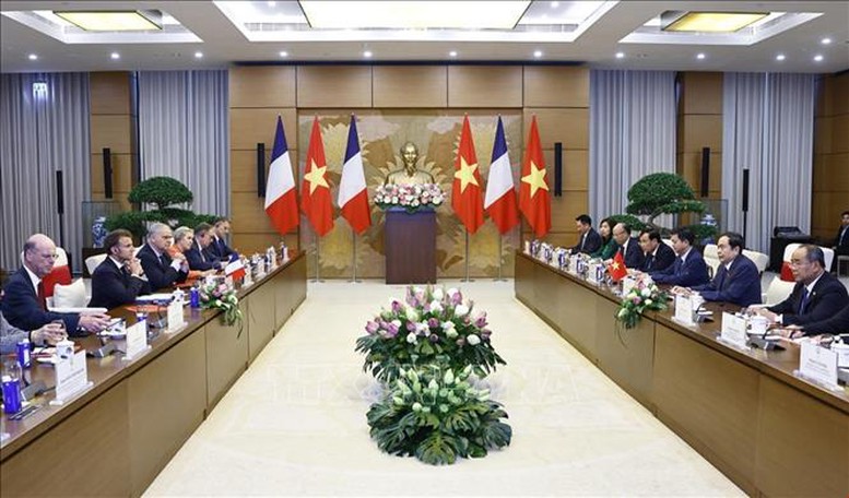 Chủ tịch Quốc hội Trần Thanh Mẫn hội kiến Tổng thống Pháp Emmanuel Macron- Ảnh 2.