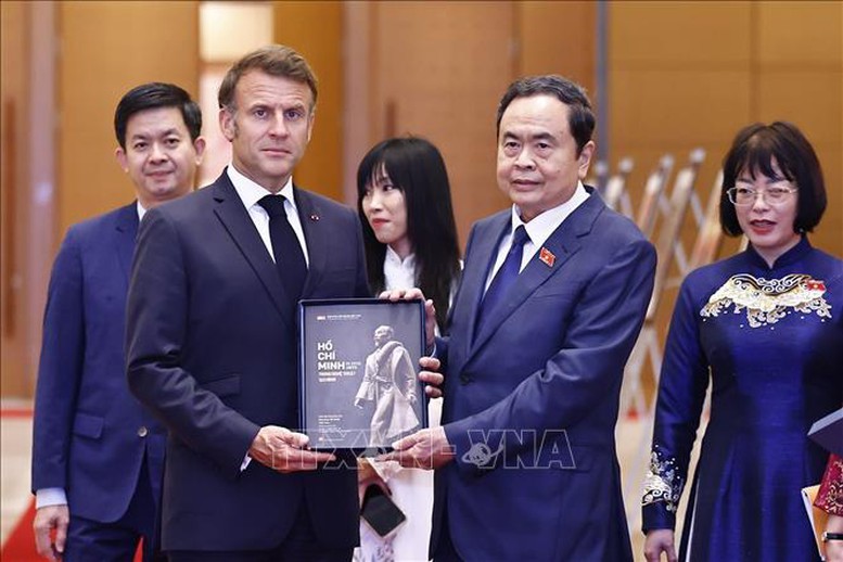 Chủ tịch Quốc hội Trần Thanh Mẫn hội kiến Tổng thống Pháp Emmanuel Macron- Ảnh 3.