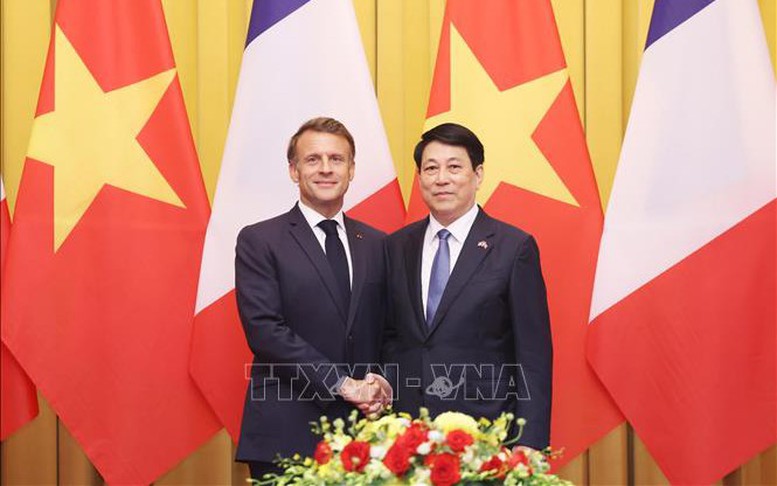 Chủ tịch nước Lương Cường hội đàm với Tổng thống Cộng hòa Pháp Emmanuel Macron