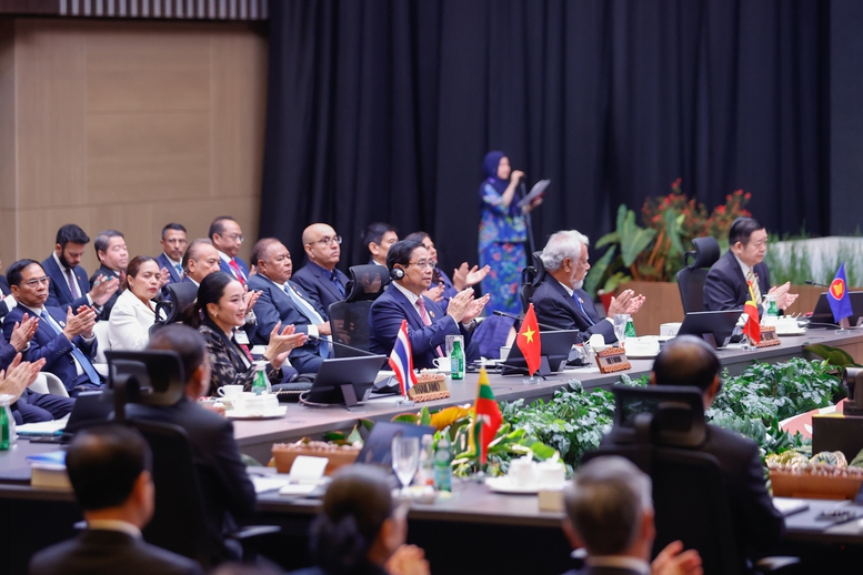 Thủ tướng Phạm Minh Chính bắt đầu các hoạt động tại Hội nghị Cấp cao ASEAN 46- Ảnh 8.