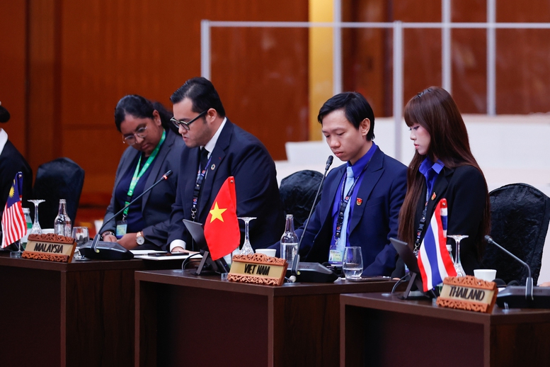 Thủ tướng: Tương lai của ASEAN sẽ được viết nên bởi thế hệ trẻ- Ảnh 3.