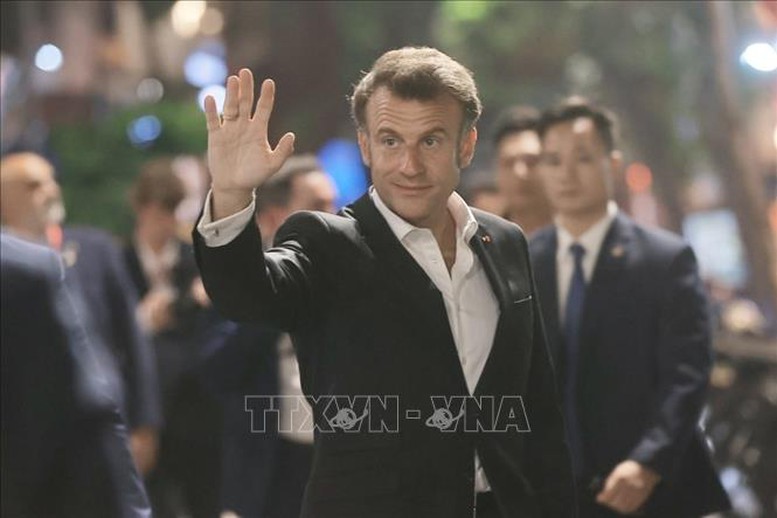 Tổng thống Pháp Emmanuel Macron và Phu nhân kết thúc chuyến thăm cấp Nhà nước tới Việt Nam- Ảnh 5.
