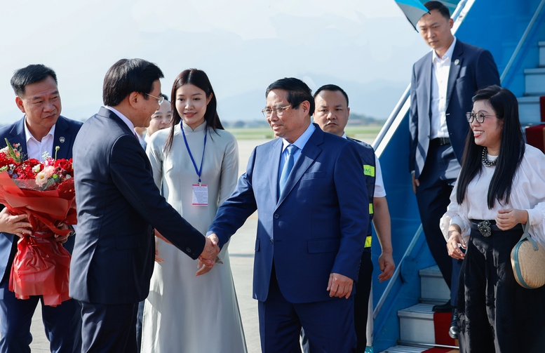 Thủ tướng Phạm Minh Chính về tới Hà Nội, kết thúc chuyến công tác tại Malaysia- Ảnh 2.