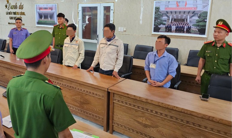 Đà Nẵng: Khởi tố 3 đối tượng chôn lấp trái phép 162 tấn chất thải rắn- Ảnh 1.