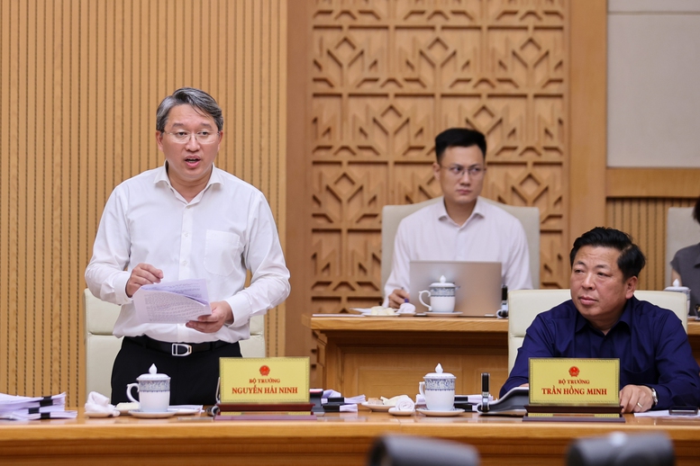 Thủ tướng: Ban hành 28 nghị định về phân cấp, phân quyền, phân định thẩm quyền chậm nhất ngày 15/6- Ảnh 4.