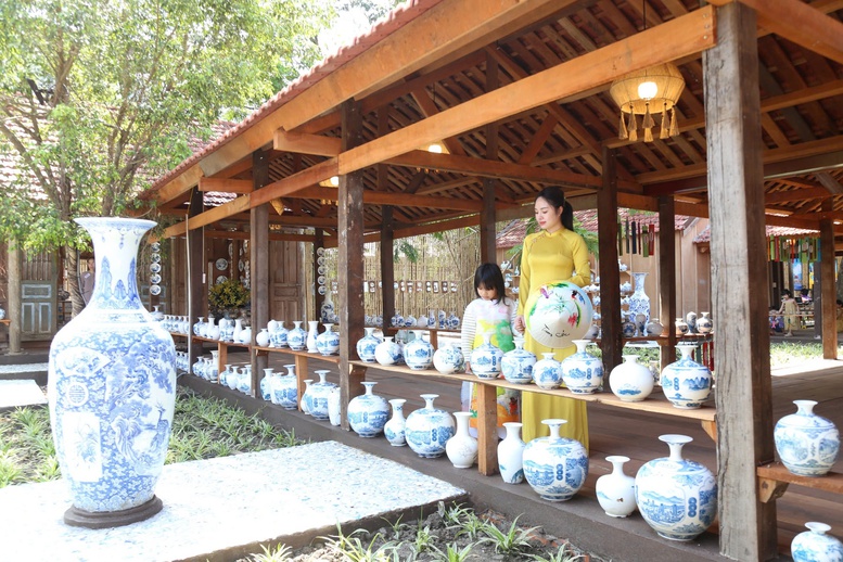 Khởi động tuần du lịch Ninh Bình bằng nhiều hoạt động hấp dẫn du khách- Ảnh 1.