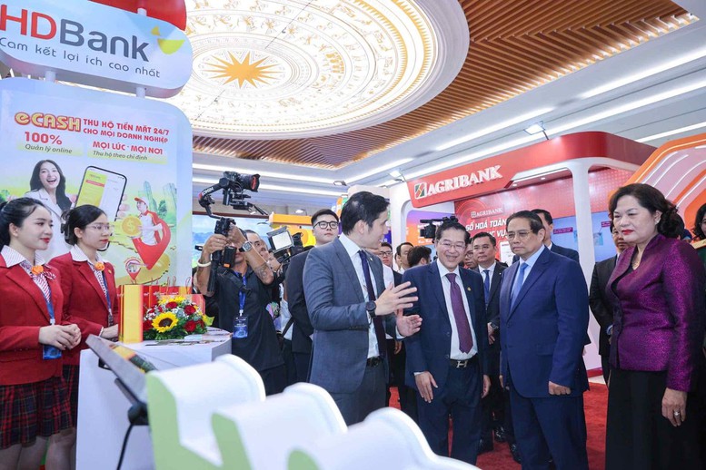 HDBank thu hút nhiều lượt tham quan và trải nghiệm tại 'Ngày chuyển đổi số ngành ngân hàng'- Ảnh 1.