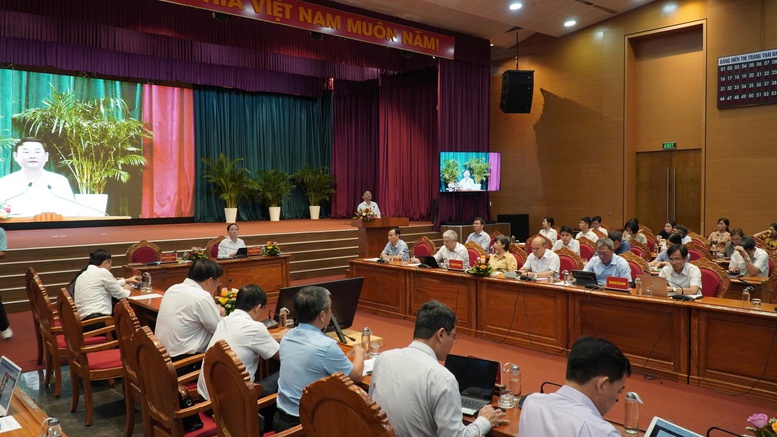 Bình Định tăng cường biện pháp chống buôn lậu, gian lận thương mại, hàng giả- Ảnh 1.