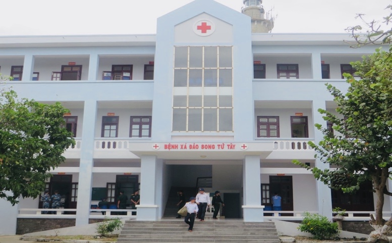 Trường Sa - Điểm tựa vững chắc, tiếp sức cho ngư dân giữa trùng khơi- Ảnh 2.