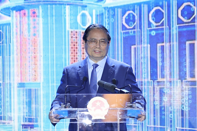 Thủ tướng dự sự kiện Ngày chuyển đổi số ngành ngân hàng năm 2025- Ảnh 1.