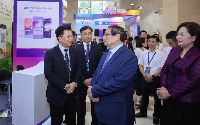 Chuyển đổi số ngành ngân hàng: Từ giải pháp thanh toán thông minh đến tích hợp dữ liệu DN