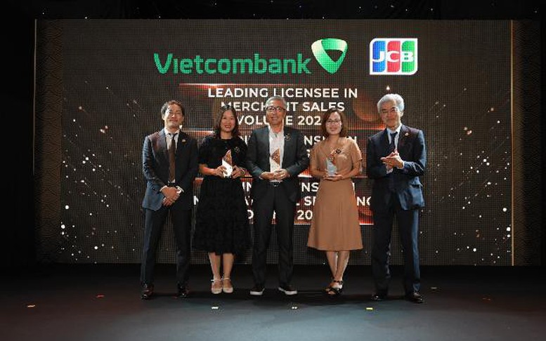 Vietcombank được vinh danh với nhiều giải thưởng lớn, khẳng định vị thế dẫn đầu vững chắc