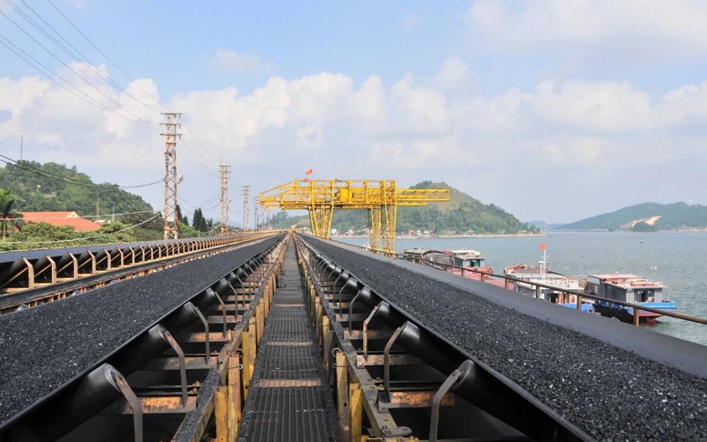 Đảm bảo đủ than cho sản xuất điện trong giai đoạn nắng nóng