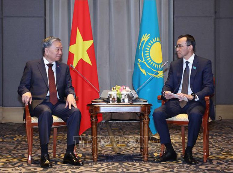 Tổng Bí thư Tô Lâm hội kiến Chủ tịch Thượng viện Kazakhstan- Ảnh 1.