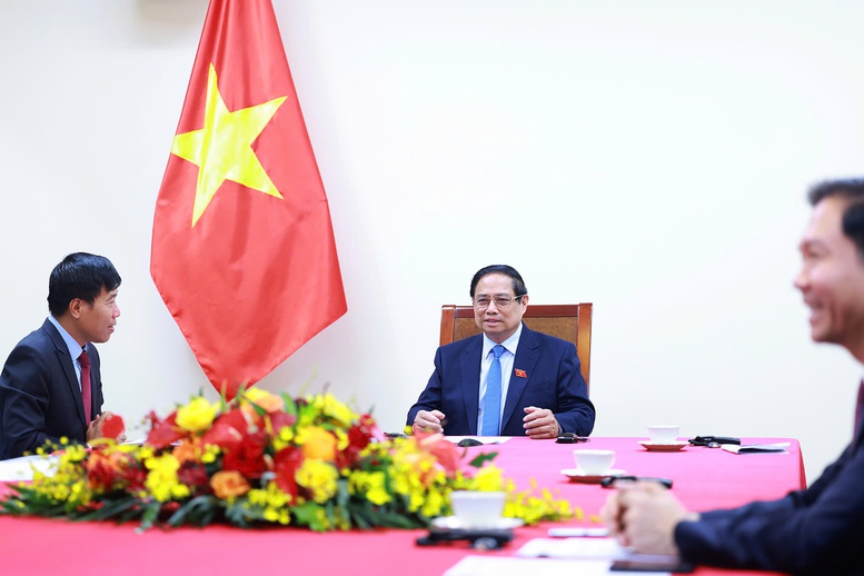 Thủ tướng Phạm Minh Chính điện đàm với Thủ tướng Singapore Lawrence Wong- Ảnh 3.