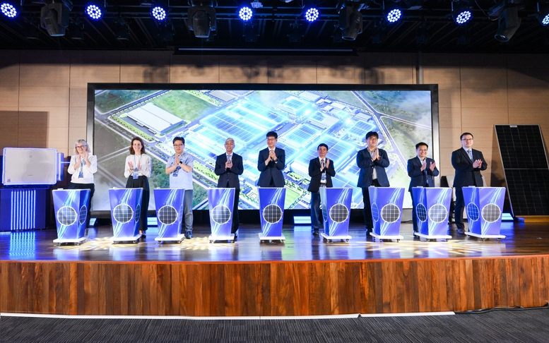 Samsung Việt Nam: Nỗ lực chuyển đổi xanh, đồng hành cùng Chính phủ trong hành trình phát triển bền vững