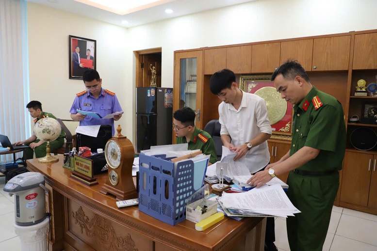 Bắt 3 lãnh đạo Công ty cổ phần Quản lý công trình đô thị Bắc Giang- Ảnh 1.