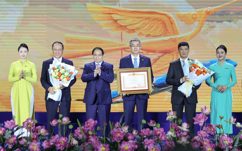 Thủ tướng: Hàng không Việt Nam bay tới đâu, biên giới mềm của Việt Nam tới đó