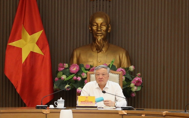 Phó Thủ tướng Thường trực chủ trì cuộc họp về tiến độ xây dựng, ban hành các nghị định về phân cấp, phân quyền
