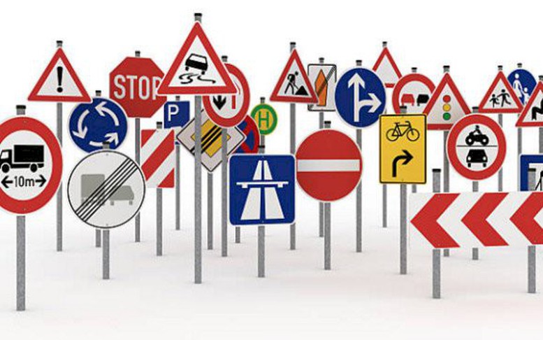 Viết thêm ký tự vào biển báo giao thông bị xử phạt thế nào?