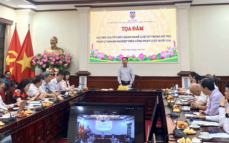 Vai trò của luật sư đồng hành cùng doanh nghiệp trên Cổng Pháp luật quốc gia